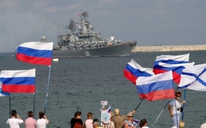 «Oυκρανικά πλοία στην Κριμαία, μέρος του ρωσικού στόλου» - “Ukrainian warships in Crimea, part of Russian navy”